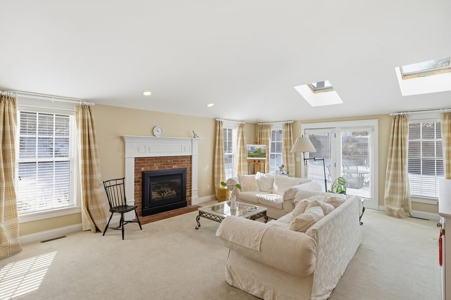 27 Summerfield Rd Photo 16