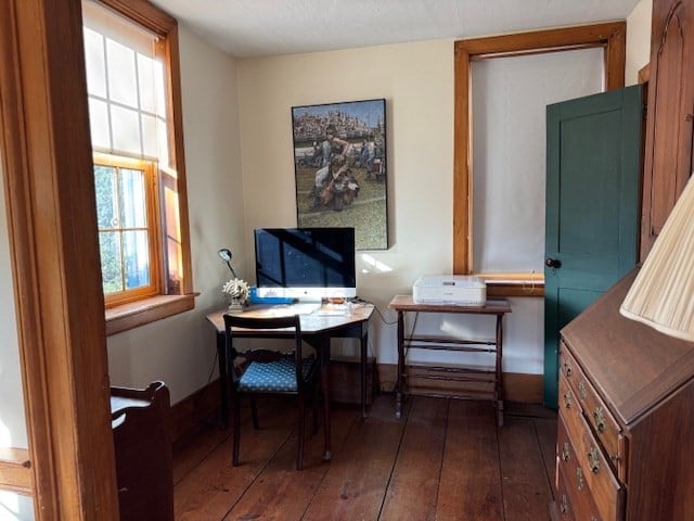 46 Maple St Photo 14