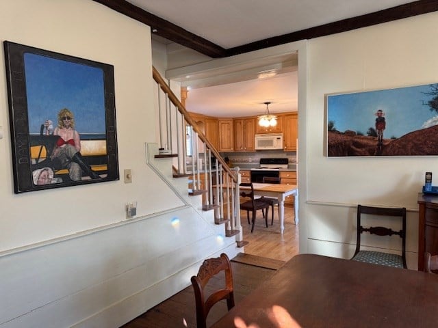 46 Maple St Photo 18