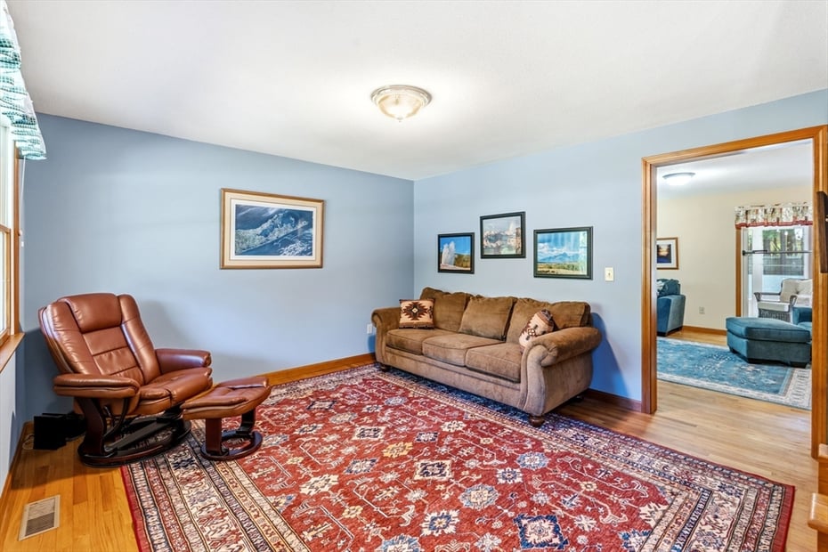 5 Geryk Ct Photo 13