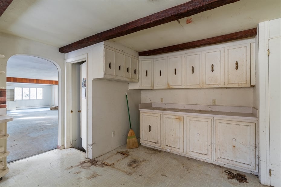 7 Christian Ln Photo 13