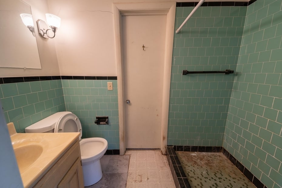 7 Christian Ln Photo 17