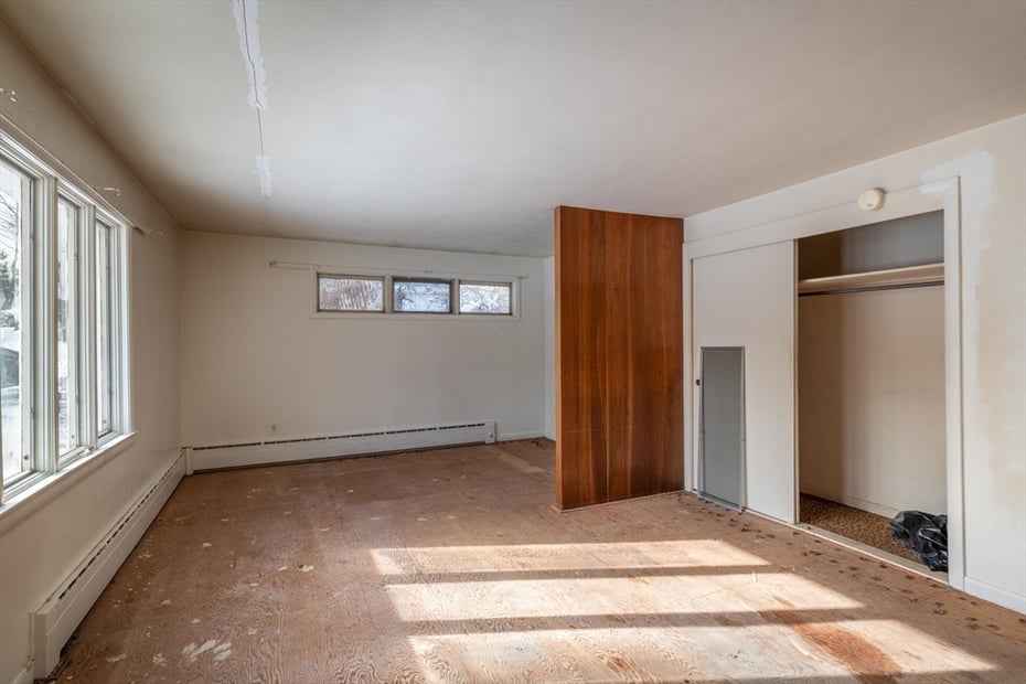 7 Christian Ln Photo 20