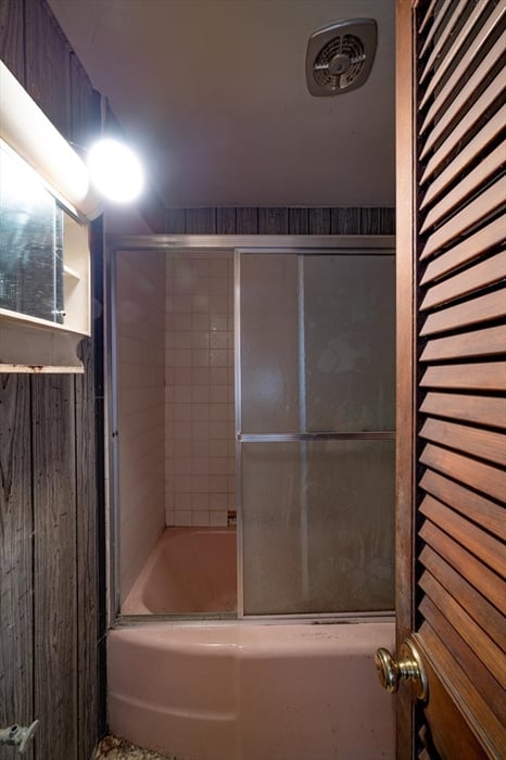 7 Christian Ln Photo 23