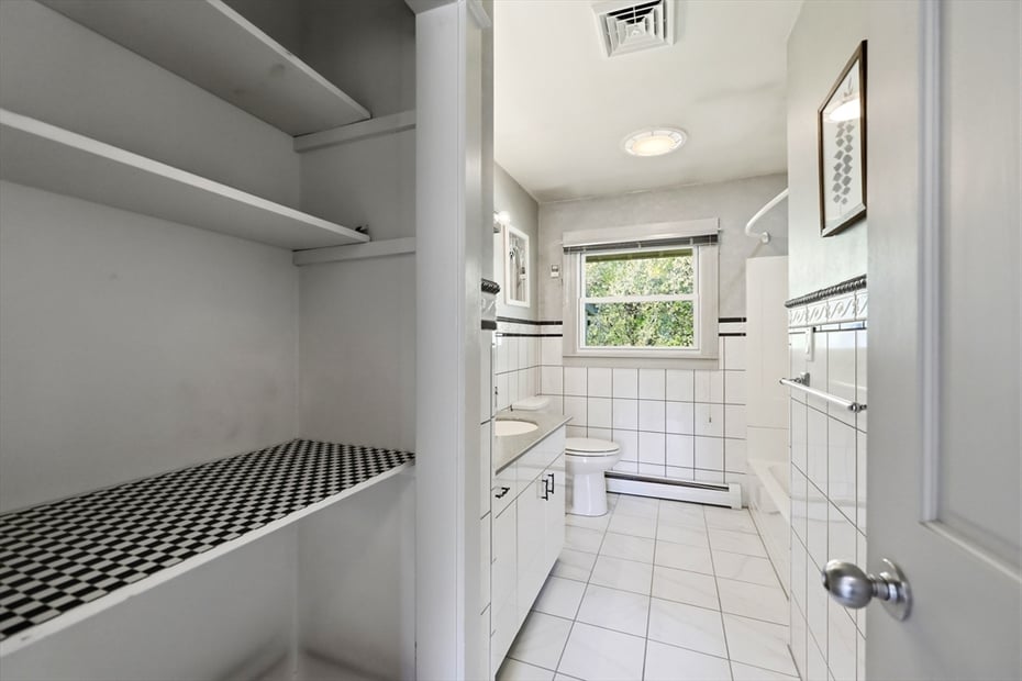 26 Gore Avenue Photo 24