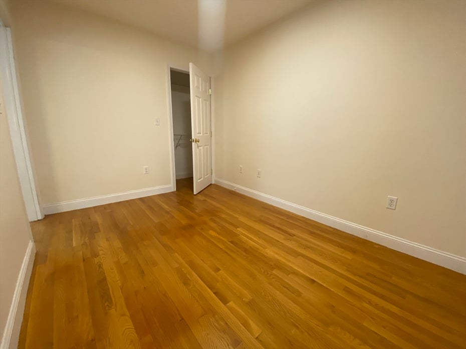 20 Clarendon St #20 Photo 8