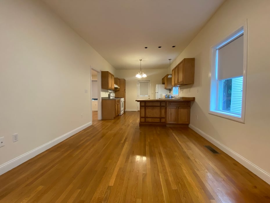 20 Clarendon St #20 Photo 2