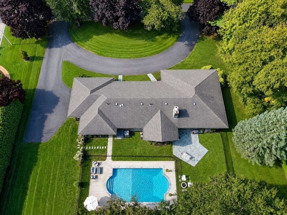 146 Wheel Meadow Drive Photo 3