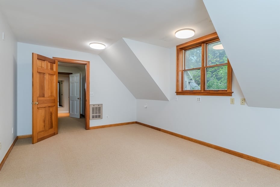 71 Mathews Rd Photo 27