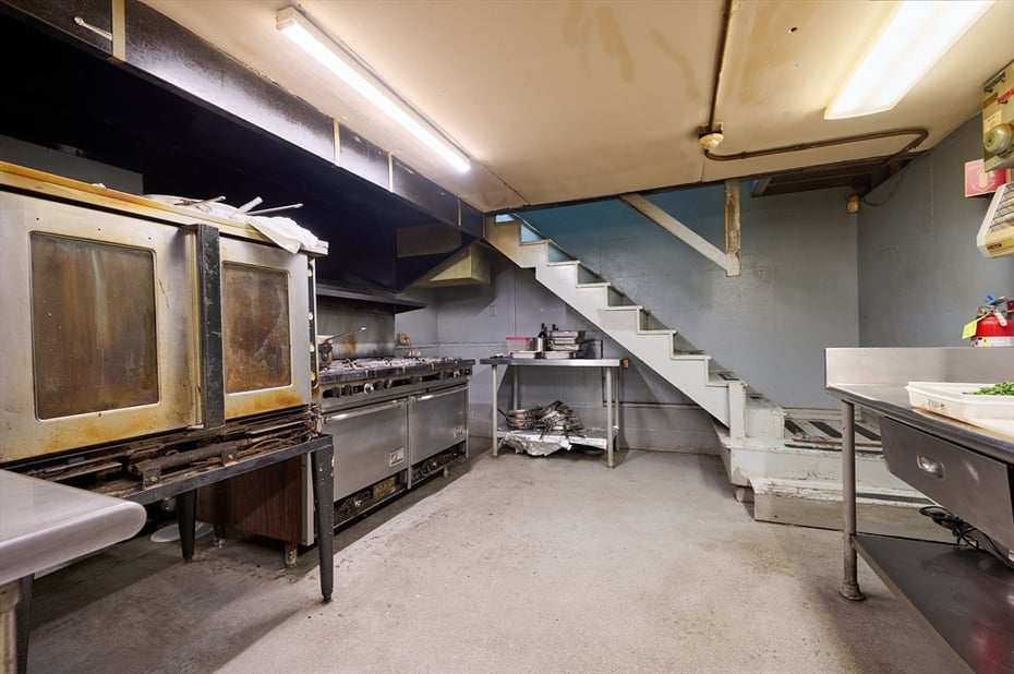 100 Mountain Rd Photo 17