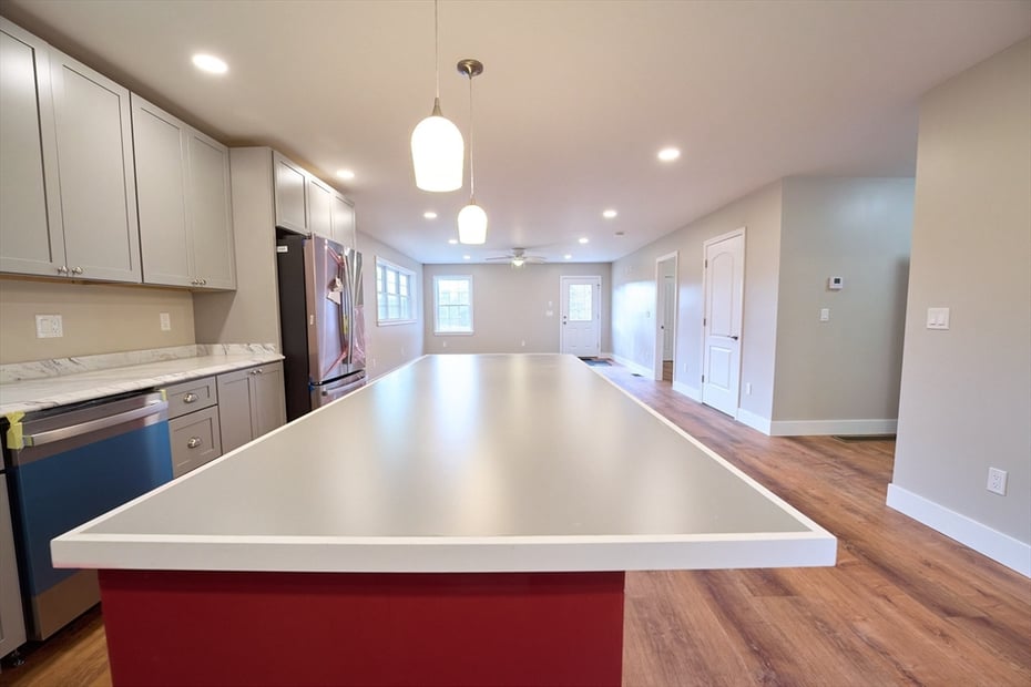 11 Farmhouse Road Photo 9