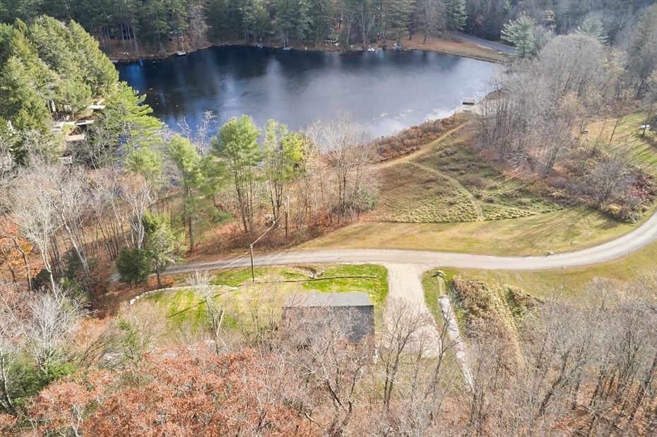 11 Farmhouse Road Photo 40