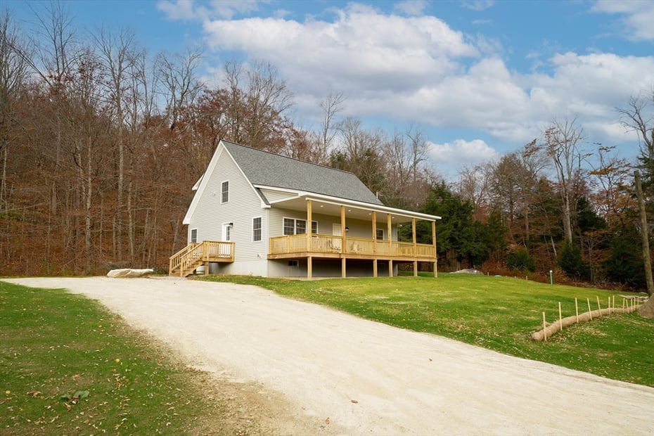 11 Farmhouse Road Photo 1