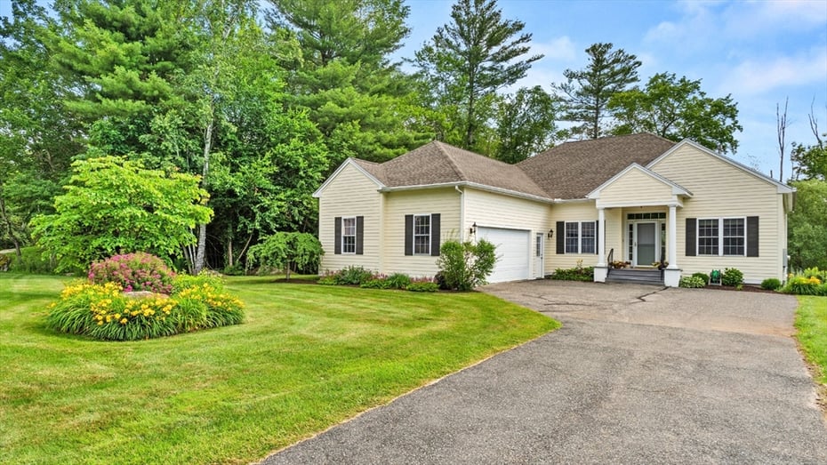 210 Pine Cone Ln #210 Photo 3