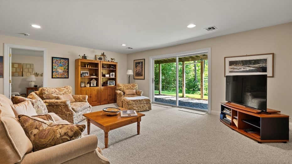 210 Pine Cone Ln #210 Photo 17