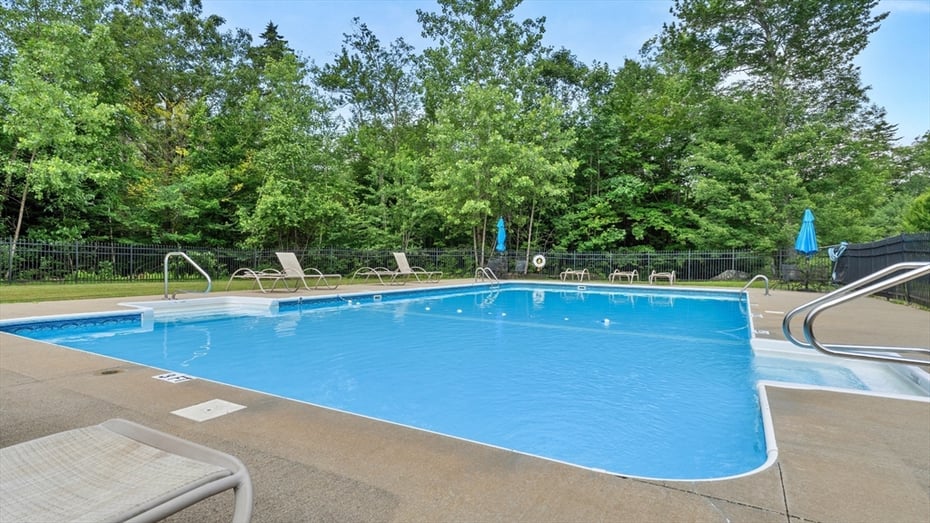 210 Pine Cone Ln #210 Photo 37