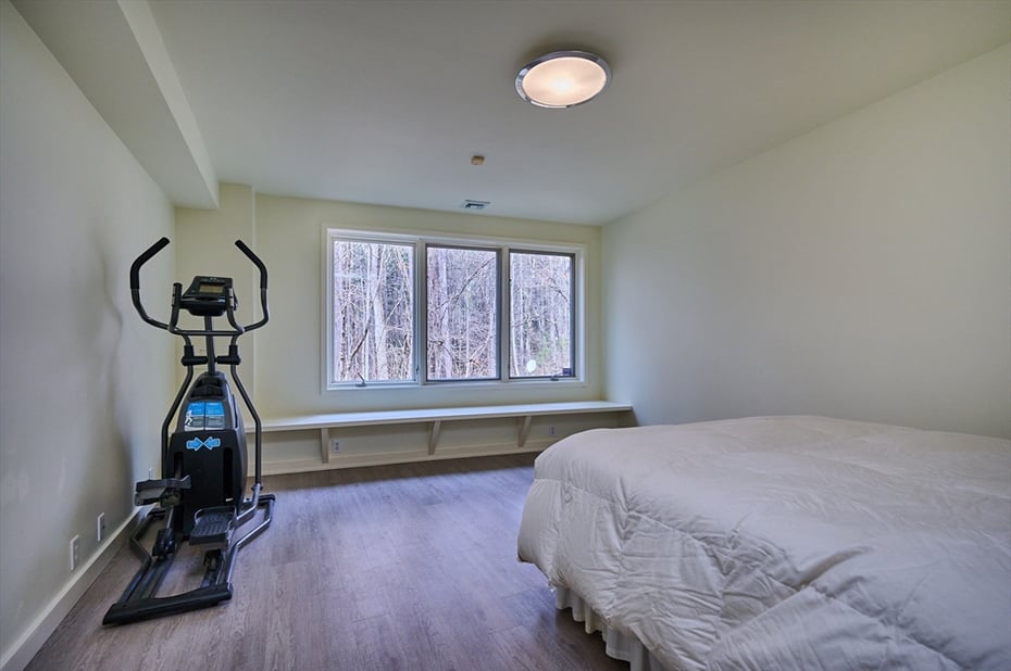 27 January Hills Rd Photo 31