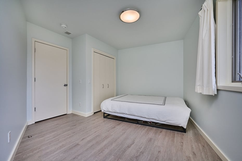 27 January Hills Rd Photo 21