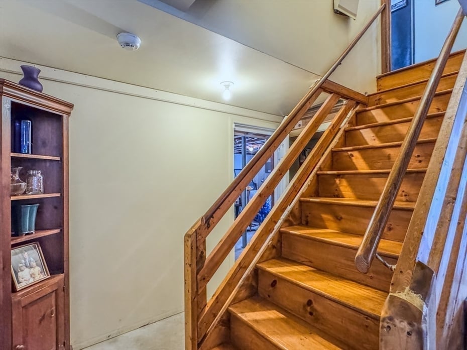 59 N. Hilliside Road Photo 29