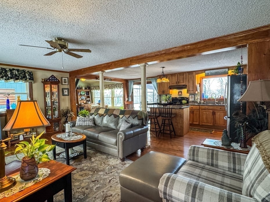 59 N. Hilliside Road Photo 18