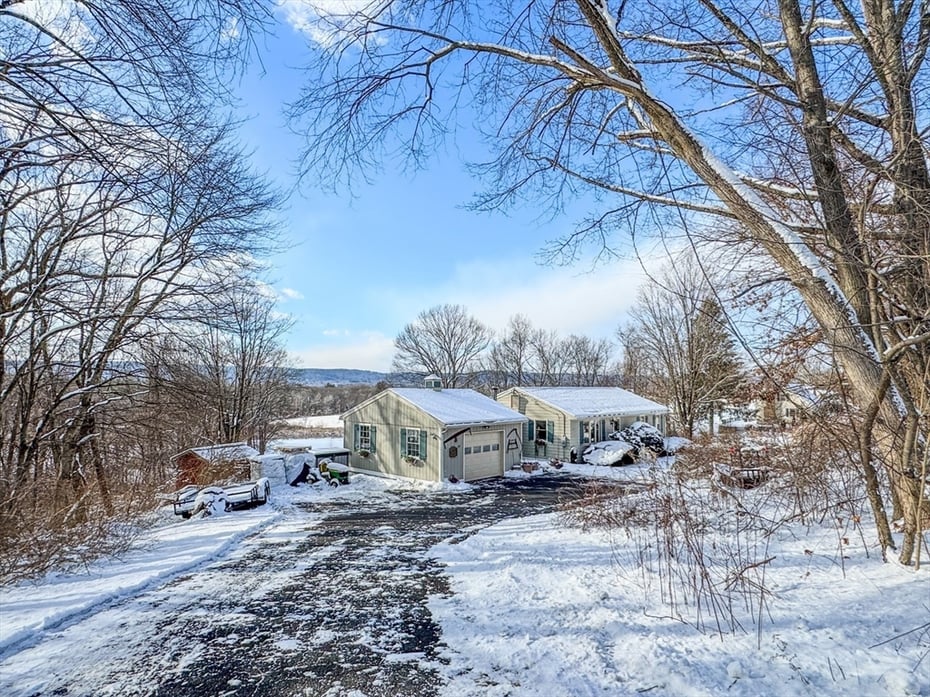 59 N. Hilliside Road Photo 32