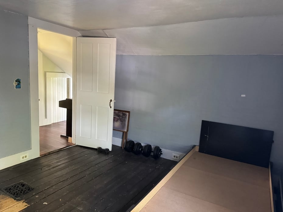 47 Claverack Road Photo 39