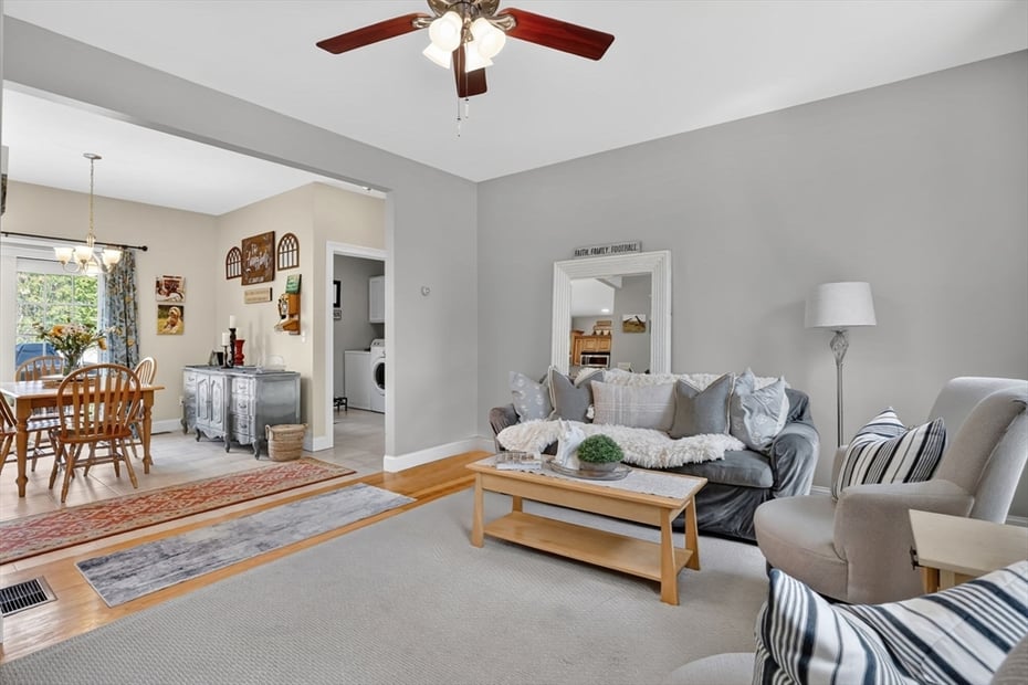 45 Pomeroy Meadow Rd Photo 5