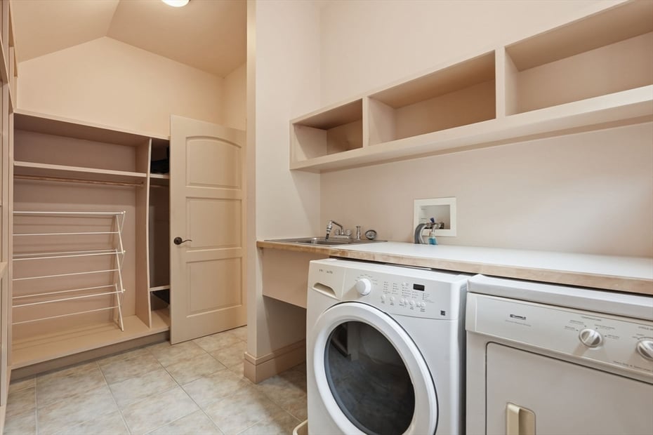 18 Eveningstar Dr Photo 31