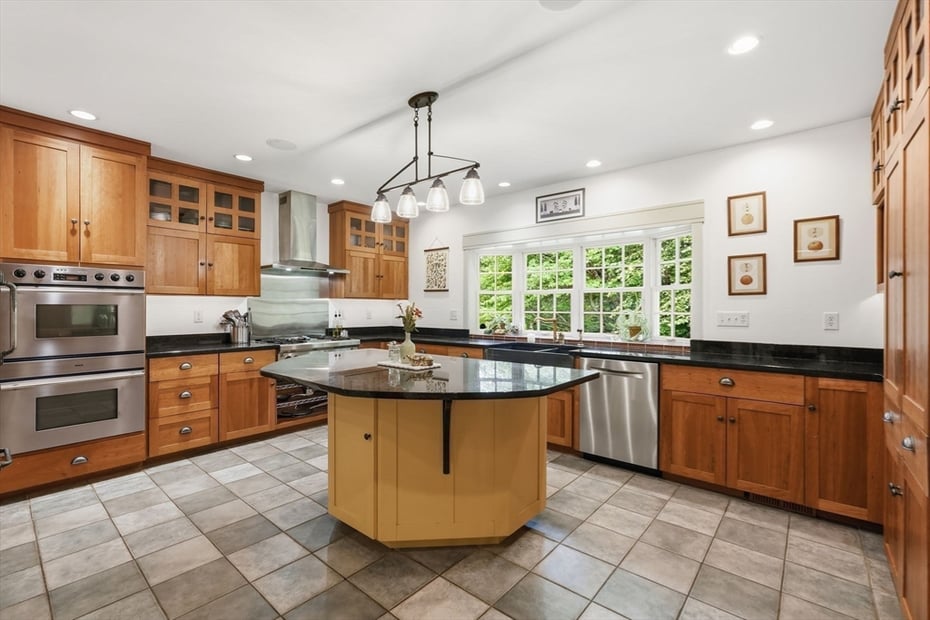 18 Eveningstar Dr Photo 11