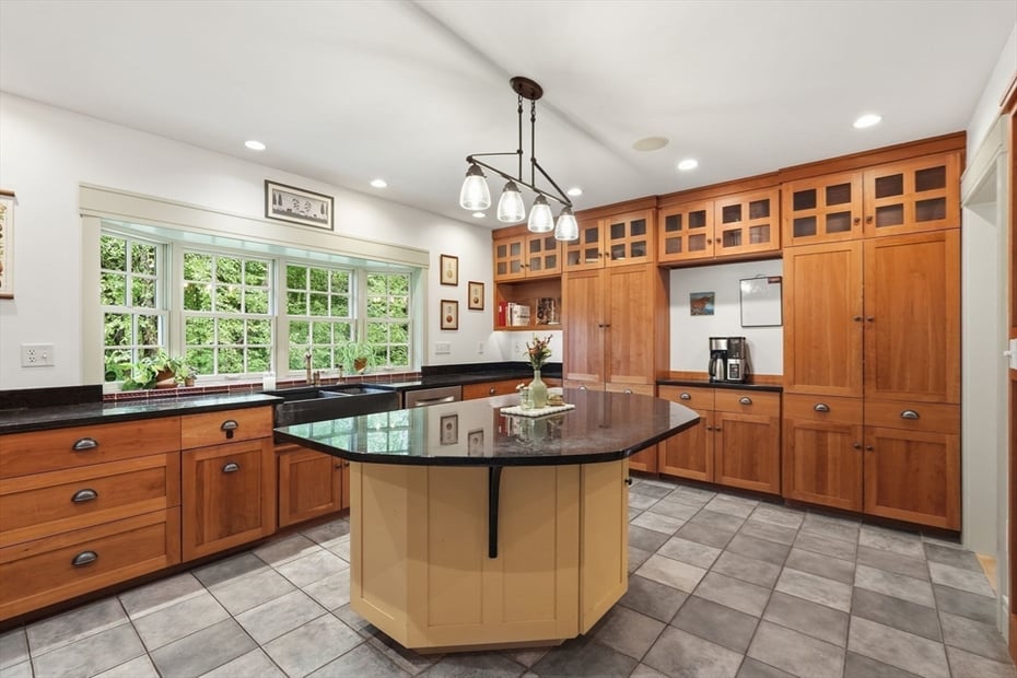 18 Eveningstar Dr Photo 12