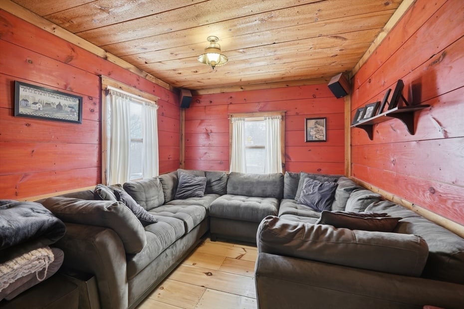 76 High Street Photo 19