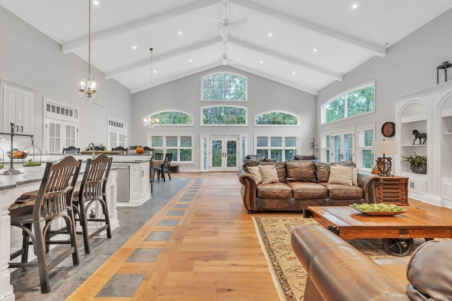 8 Fitch Farm Way Photo 3