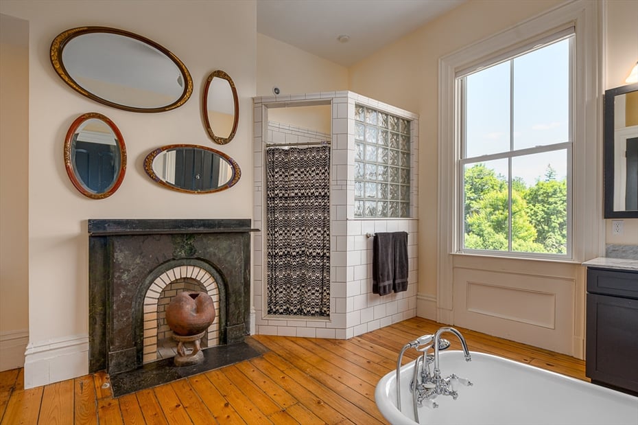 38 Gray St. Photo 18