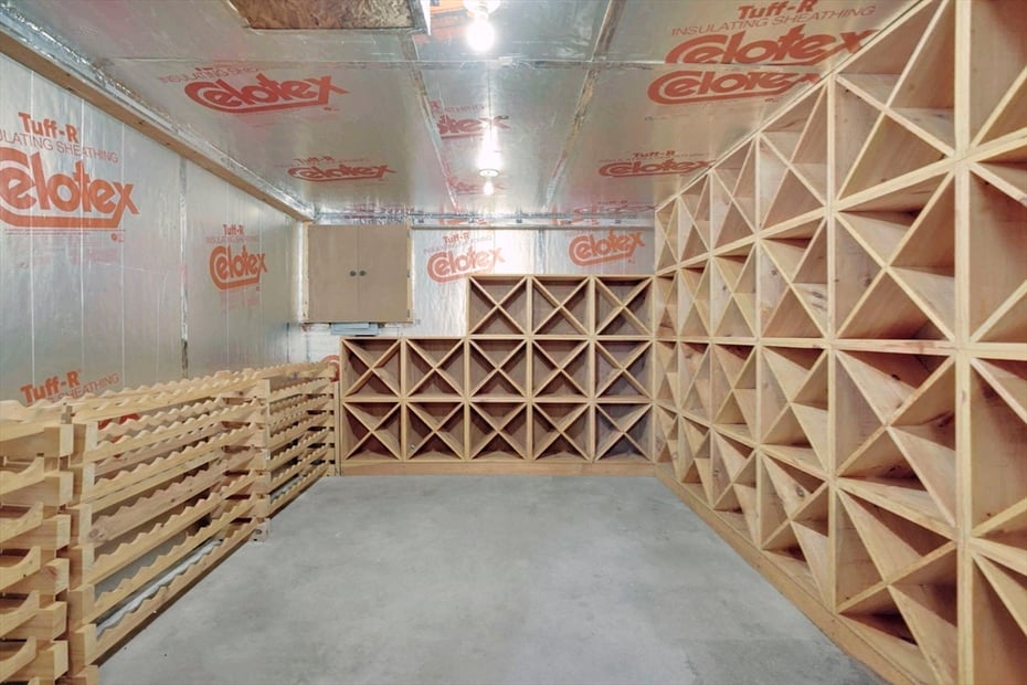 59 Lawrence Dr Photo 34