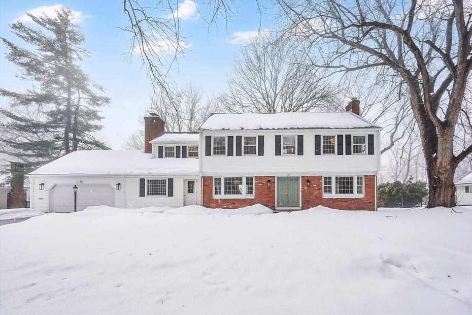 59 Lawrence Dr Photo 37