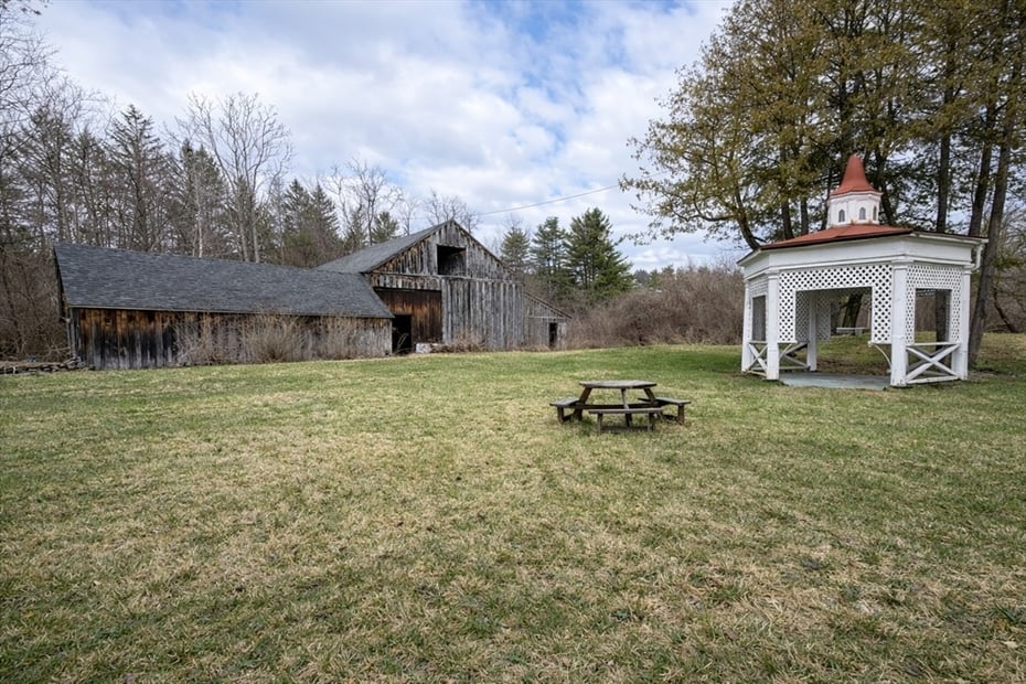 108 Colrain Shelburne Rd Photo 6