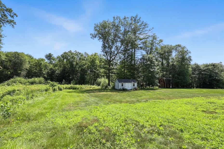 369 College Highway Photo 30