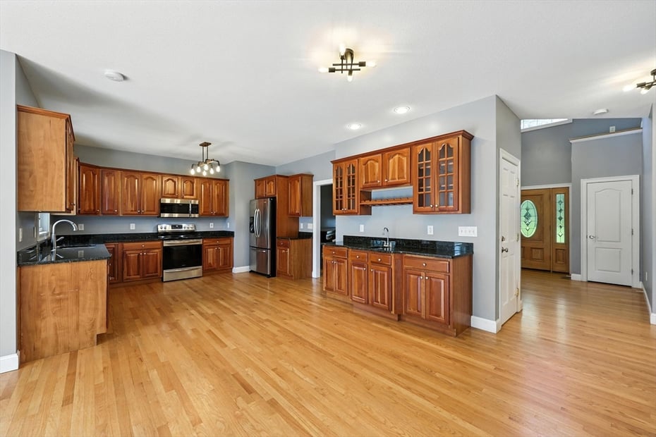 369 College Highway Photo 11