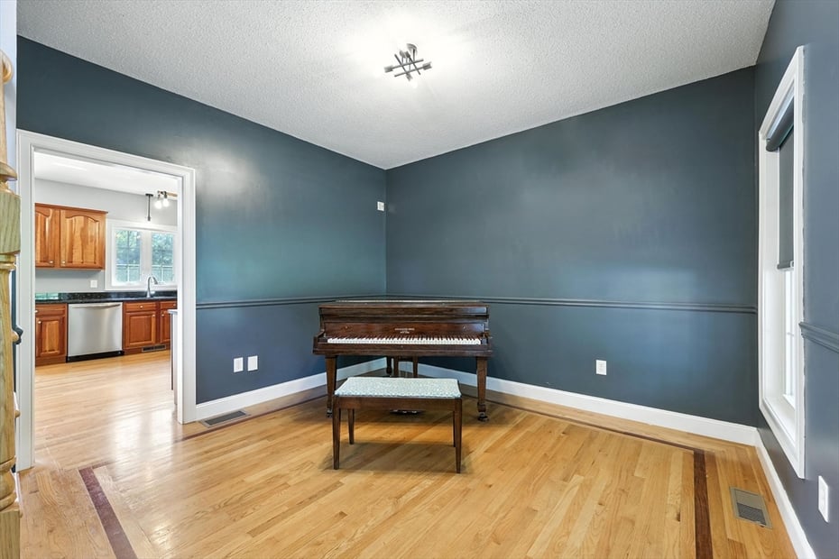 369 College Highway Photo 5