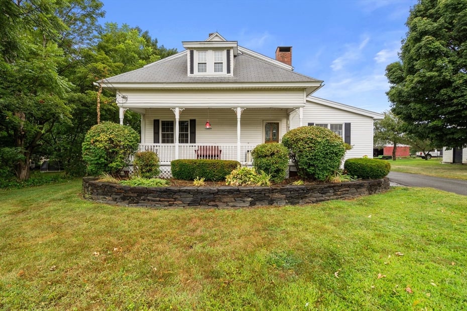 1730 S East St Photo 4