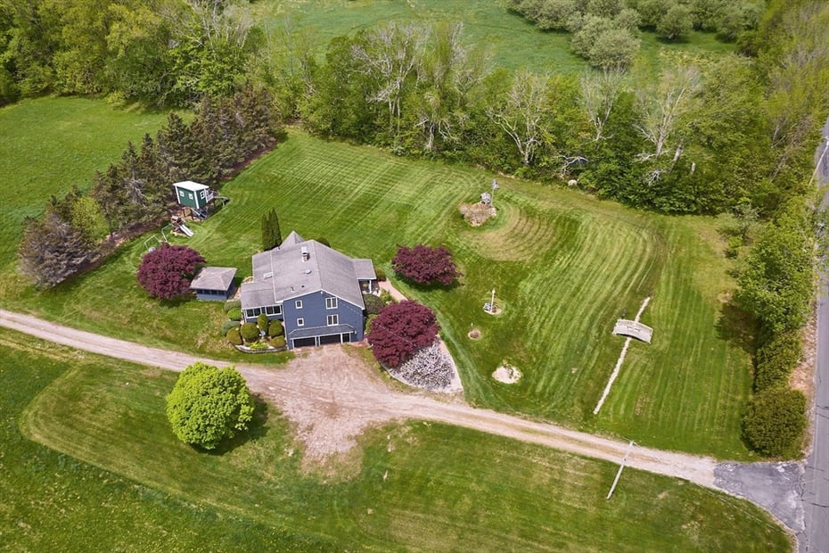 345 Ireland St Photo 33