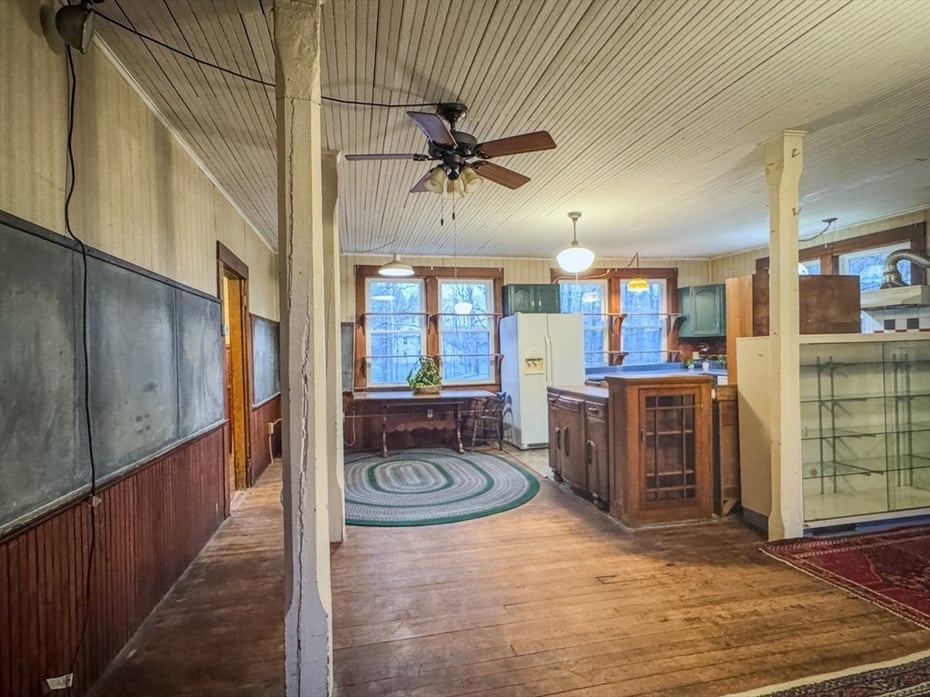 230 Millers Falls Road Photo 13