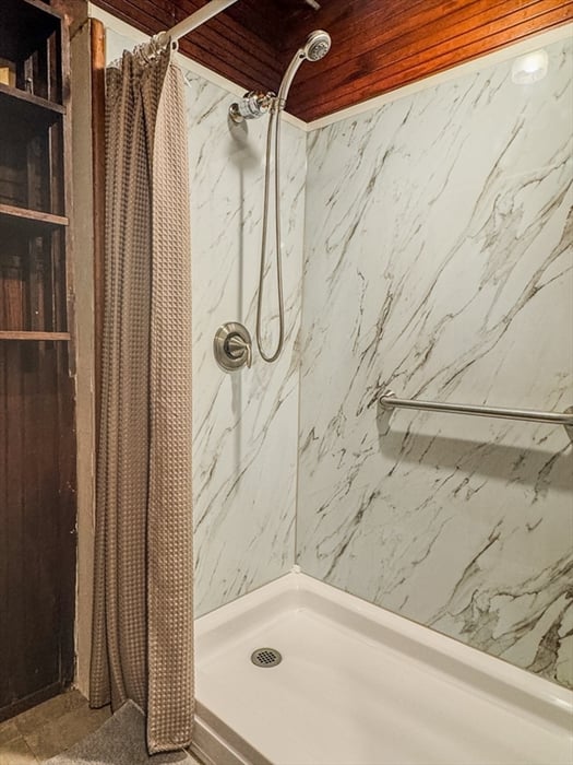 230 Millers Falls Road Photo 16