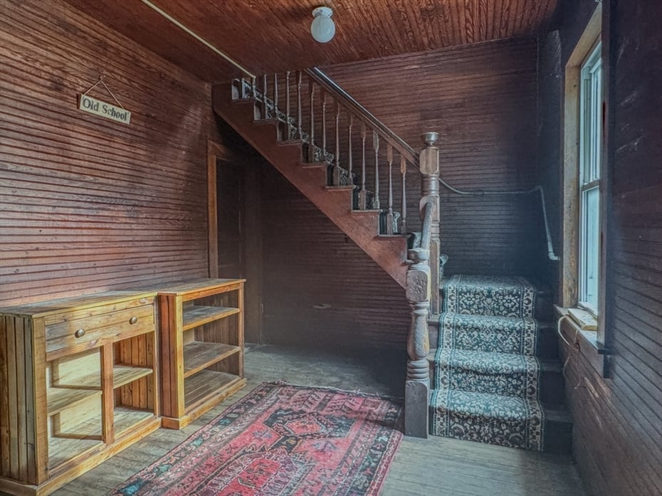 230 Millers Falls Road Photo 17