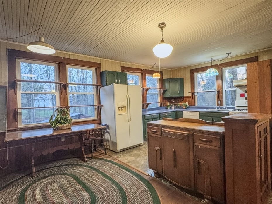 230 Millers Falls Road Photo 6