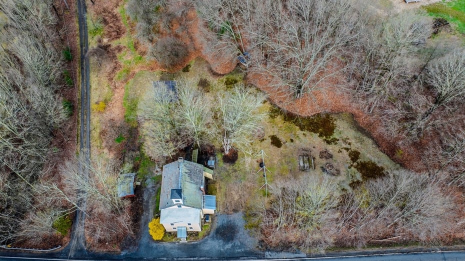 230 Millers Falls Road Photo 39