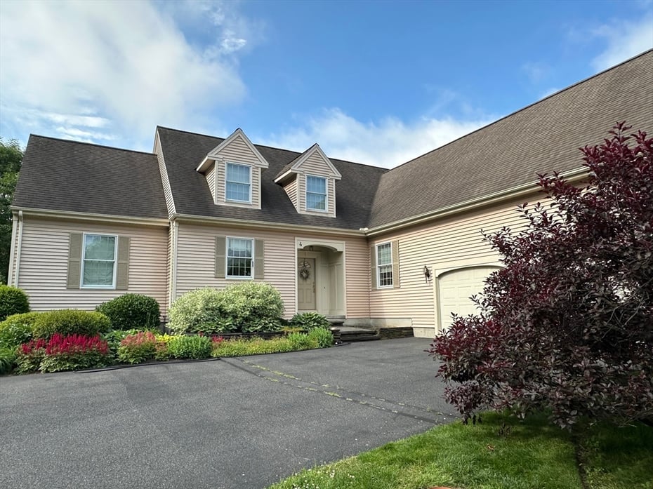 4 Crestview Drive Photo 2