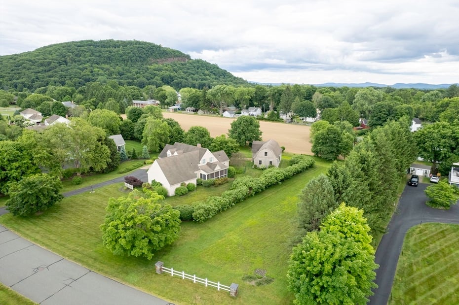 4 Crestview Drive Photo 16