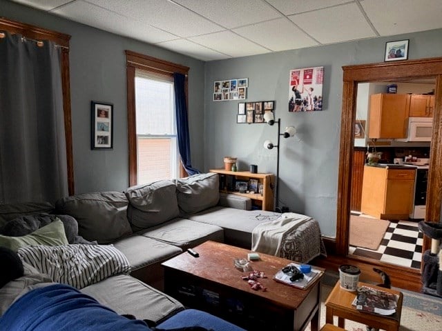 64-66 Pleasant St Photo 15
