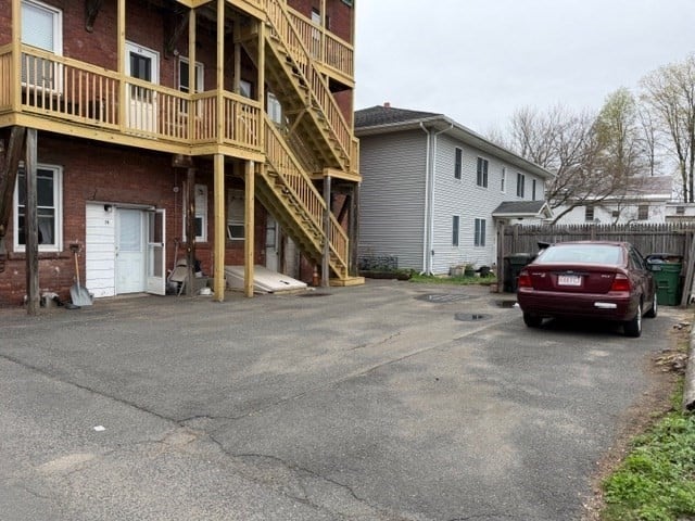 64-66 Pleasant St Photo 3